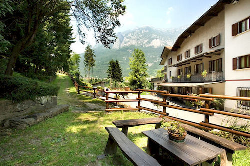 Albergo Il Castellino Boario Terme Zewnętrze zdjęcie