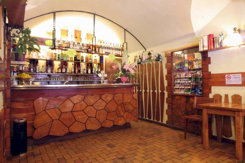Albergo Il Castellino Boario Terme Zewnętrze zdjęcie